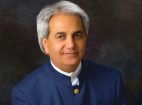 Pastor-Benny-Hinn